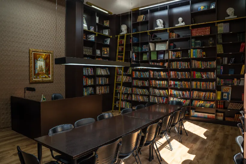 Biblioteca do Colégio Unimor